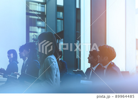 ビジネスシーン スリーズ ビジネスシーン スリーズ 89964485