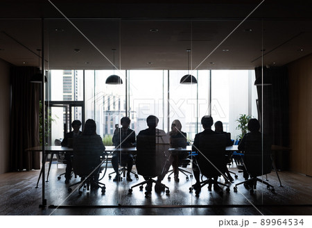 ビジネスシーン　スリーズ 89964534