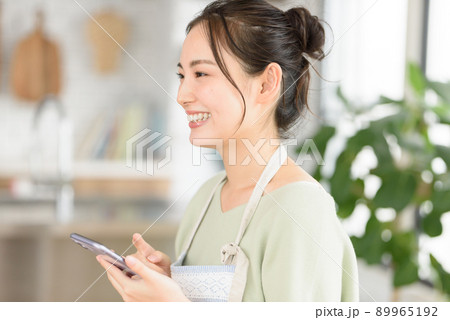 女性 女性 89965192