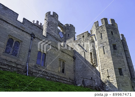 Warwick Castle - Gatehouse in Warwick, UK 89967471
