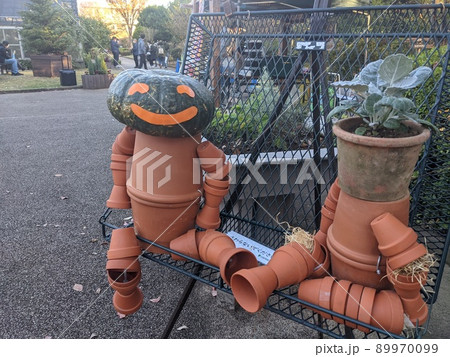 植木鉢でハロウィン 89970099