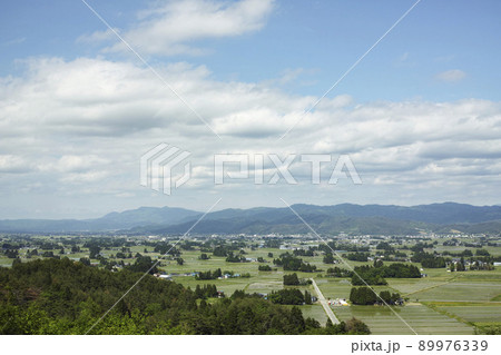 山形県飯豊町の散居集落 89976339