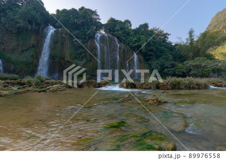 Ban Gioc or Detian waterfall in Cao Bang 89976558