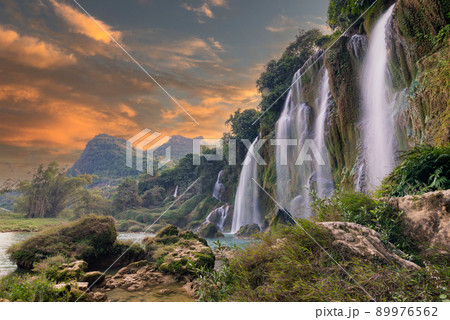 Ban Gioc or Detian waterfall in Cao Bang Ban Gioc or Detian waterfall in Cao Bang 89976562