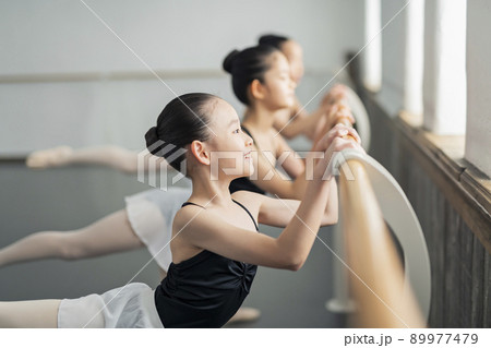 バレエ教室 女の子 バレエ教室 女の子 89977479