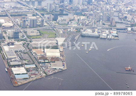 東京空撮、有明、東京国際展示場から都心方面 89978065