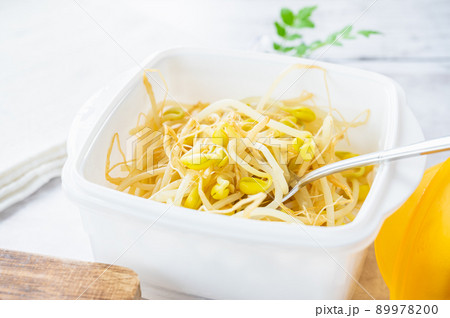 加熱した豆もやし 加熱した豆もやし 89978200
