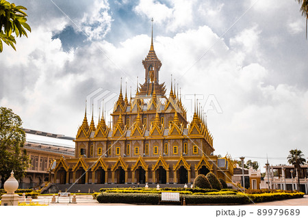 Wat Chantaram and Wat Tha Sung temple, Crystal Sanctuary 100 m long, in Uthai Thani, Thailand Wat Chantaram and Wat Tha Sung temple, Crystal Sanctuary 100 m long, in Uthai Thani, Thailand 89979689