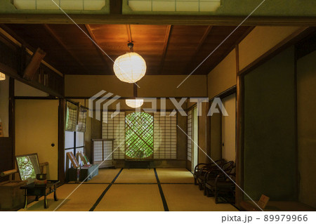 京都　祇王寺　吉野窓（2022年　新緑の季節） 89979966