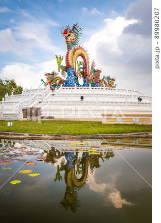Golden dancing Dragon in Suan Sawan, or Paradise Park in Nakhon Sawan, Thailand Golden dancing Dragon in Suan Sawan, or Paradise Park in Nakhon Sawan, Thailand 89980207