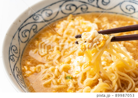 かき玉インスタントラーメン 89987053