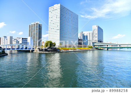 永代橋／隅田川より豊海橋、箱崎方面を望む(東京都中央区)【2022.3】 89988258