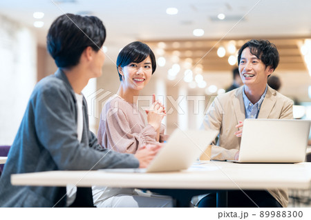 会議 シェアオフィス ビジネス オフィス オフィスカジュアル 会議 シェアオフィス ビジネス オフィス オフィスカジュアル 89988300