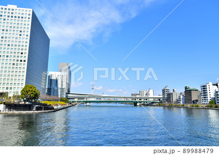 永代橋/隅田川より隅田川大橋方面を望む(東京都中央区)【2022.3】 永代橋/隅田川より隅田川大橋方面を望む(東京都中央区)【2022.3】 89988479