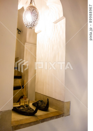 歴史的なモロッコの街マラケッシュの建物、リヤド 89988967