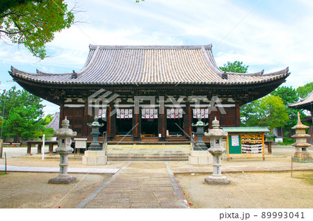 【新西国霊場】第二十七番　鶴林寺　国宝本堂の初秋の風景2　兵庫県加古川市 89993041