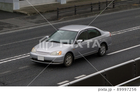 早期点灯 自動車 早期点灯 自動車 89997256