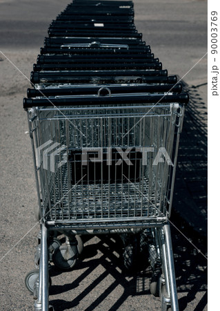 Line of shopping metallic cards Line of shopping metallic cards 90003769