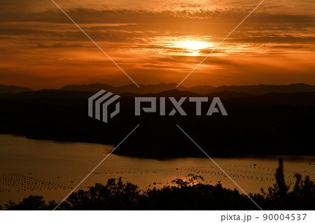 ともやま公園からの夕日 90004537