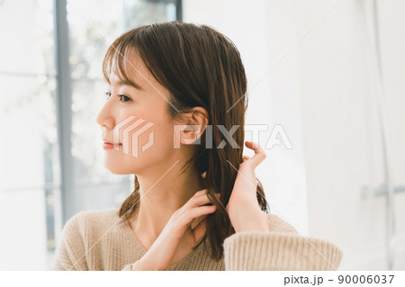 30代女性のヘアケア 30代女性のヘアケア 90006037