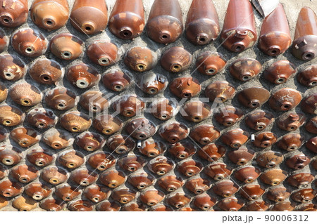 焼酎瓶_やきもの散歩道 90006312