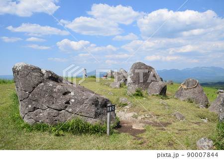 押戸石の丘・巨石群 90007844