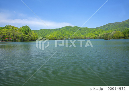 春の裏磐梯曽原湖 春の裏磐梯曽原湖 90014932