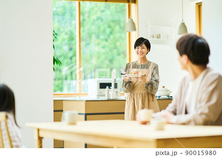 ファミリー　キッチン 90015980