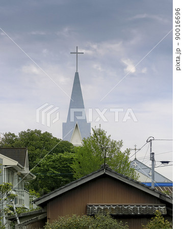 長崎県福江島 住宅地に佇む教会・福江教会 Fukue Church, Japan 90016696