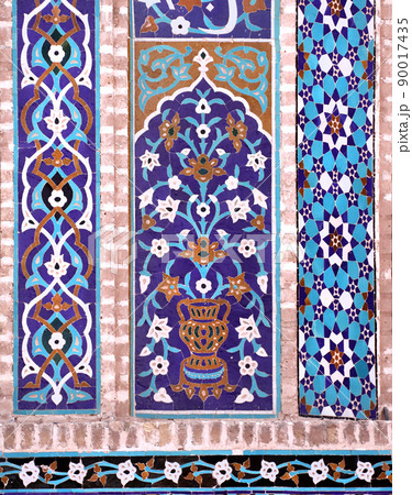 Detail of traditional persian mosaic wall with floral ornament, Grand Jame Mosque, Yazd, Iran Detail of traditional persian mosaic wall with floral ornament, Grand Jame Mosque, Yazd, Iran 90017435