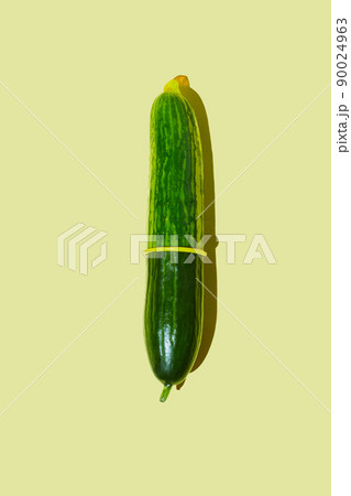 Cucumber with Condom Minimal 90024963