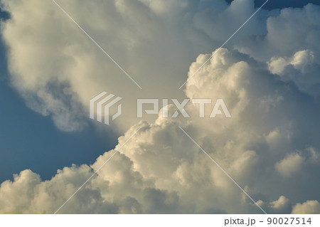 Clouds in the sky before storm 90027514