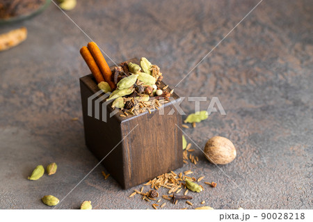 Indian blend spices  Garam masala 90028218