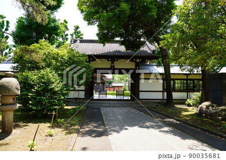 曹洞宗 大本山 總持寺 中雀門 ~横浜市鶴見区~ 曹洞宗 大本山 總持寺 中雀門 ~横浜市鶴見区~ 90035681