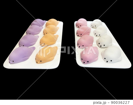 Daifuku mochi shape sea lion japan food, focus selective Daifuku mochi shape sea lion japan food, focus selective 90036227