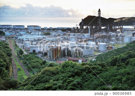 2023年10月に閉鎖されるENEOS和歌山製油所（旧 東燃ゼネラル石油） 90036985
