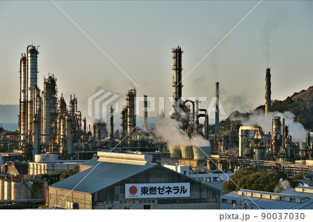 2023年10月に閉鎖されるENEOS和歌山製油所(旧 東燃ゼネラル石油) 2023年10月に閉鎖されるENEOS和歌山製油所(旧 東燃ゼネラル石油) 90037030