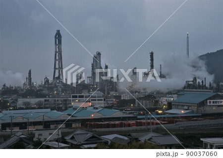 2023年10月に閉鎖されるENEOS和歌山製油所（旧 東燃ゼネラル石油） 90037060