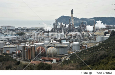 2023年10月に閉鎖されるENEOS和歌山製油所（旧 東燃ゼネラル石油） 90037068