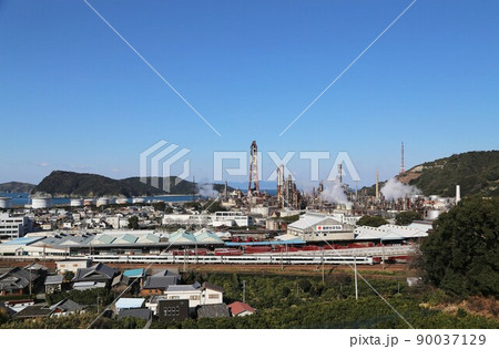 2023年10月に閉鎖されるENEOS和歌山製油所（旧 東燃ゼネラル石油） 90037129