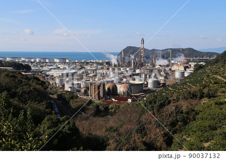 2023年10月に閉鎖されるENEOS和歌山製油所（旧 東燃ゼネラル石油） 90037132