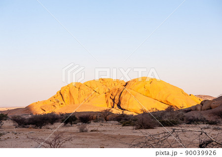 The Spitzkoppe area around sunset 90039926