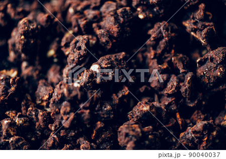 Healthy snacks frfom nuts in chocolate 90040037