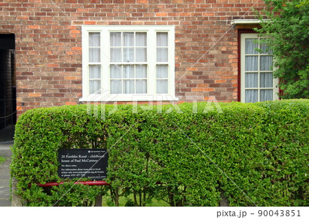 イギリス リヴァプールのフォースリンロード 元ビートルズのポールマッカートニーが住んでいた家 イギリス リヴァプールのフォースリンロード 元ビートルズのポールマッカートニーが住んでいた家 90043851