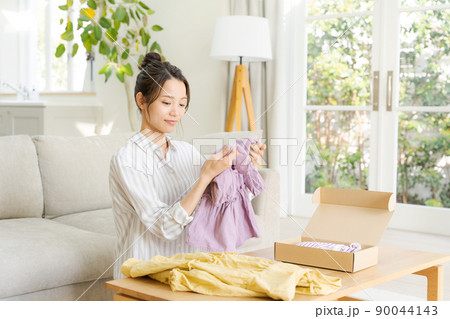 中古服　販売　梱包　主婦 90044143