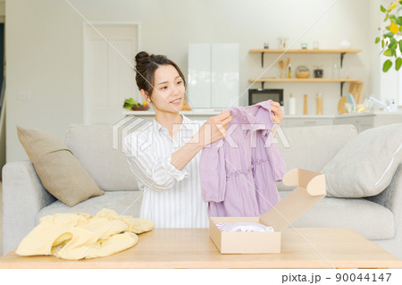 中古服　販売　梱包　主婦 90044147
