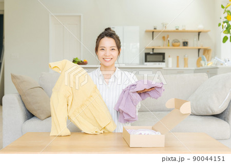 中古服　販売　梱包　主婦 90044151