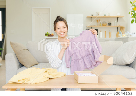 中古服　販売　梱包　主婦 90044152