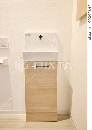 手洗い場　新築　水栓 90045890