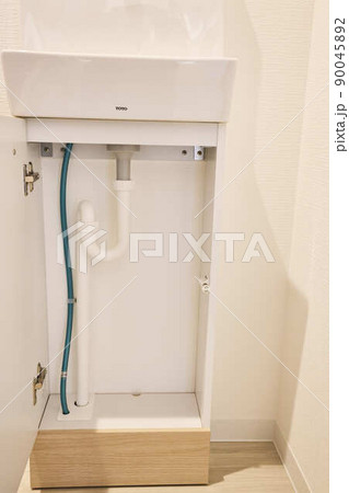 配管イメージ　手洗い　水栓　住宅 90045892